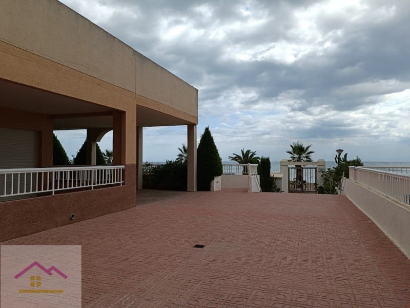 3 bedroom Apartment for sale in Oropesa  with pool - € 250,000 (Ref: 9841187)