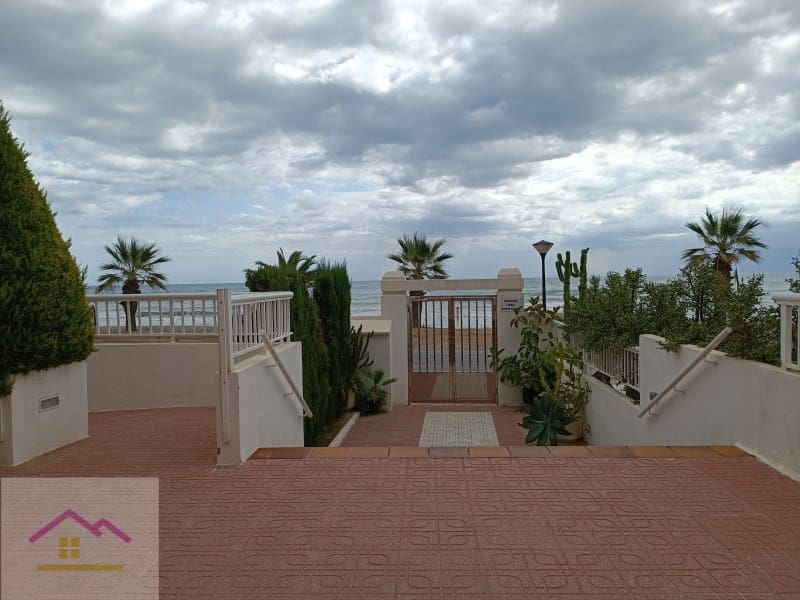 3 bedroom Apartment for sale in Oropesa  with pool - € 250,000 (Ref: 9841187)