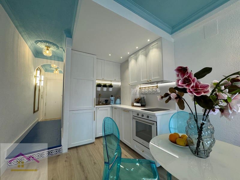 2 bedroom Flat for sale in Oropesa  with garage - € 169,990 (Ref: 9841188)