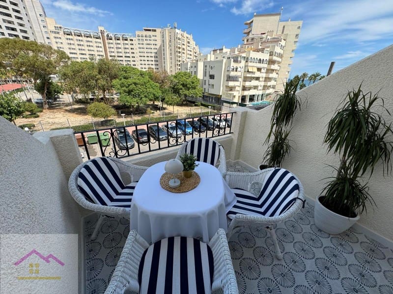 2 bedroom Flat for sale in Oropesa  with garage - € 169,990 (Ref: 9841188)