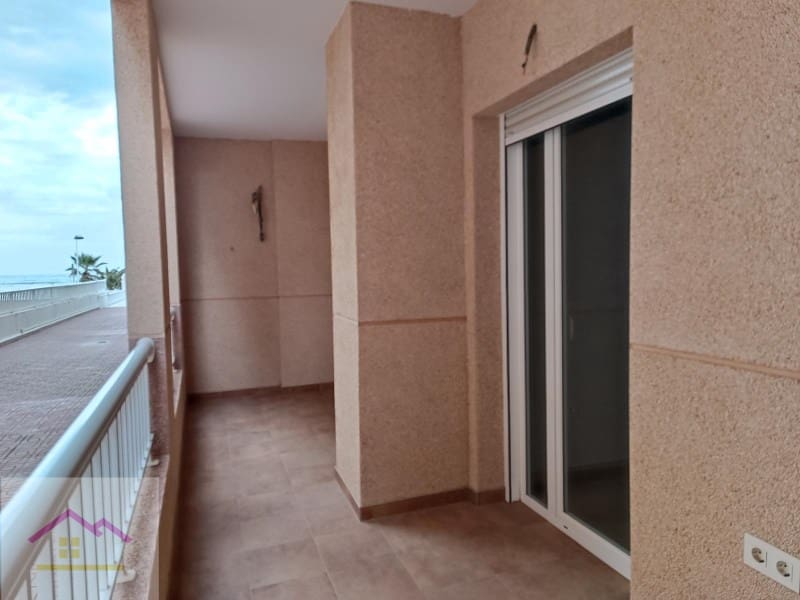 2 bedroom Apartment for sale in Oropesa  - € 168,000 (Ref: 9841191)