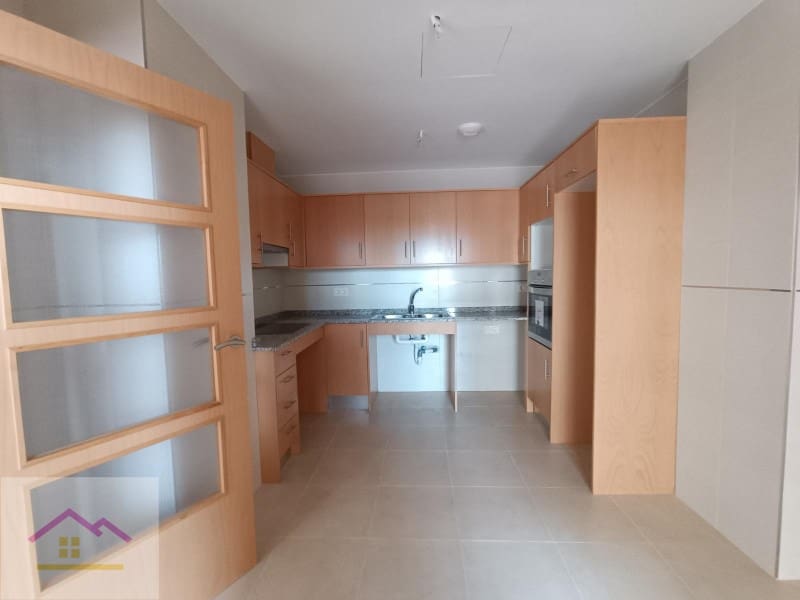 2 bedroom Apartment for sale in Oropesa  - € 168,000 (Ref: 9841191)