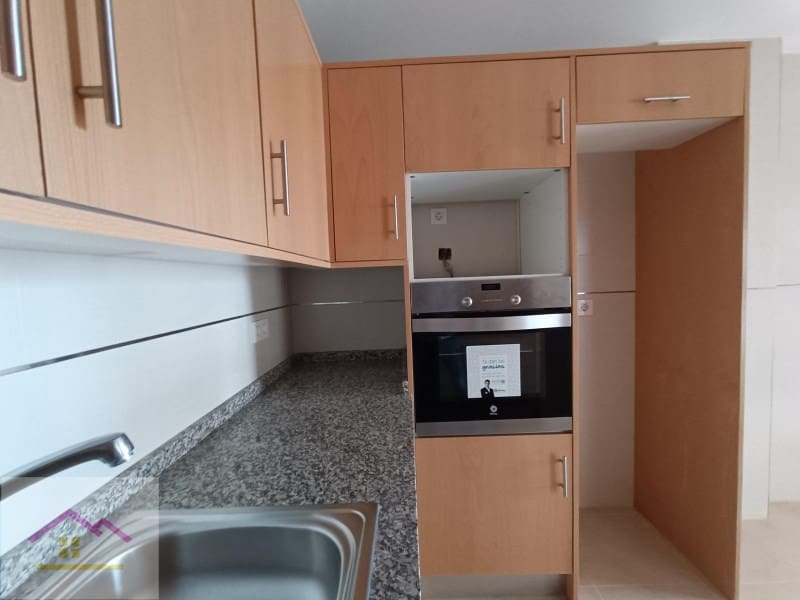 2 bedroom Apartment for sale in Oropesa  - € 168,000 (Ref: 9841191)