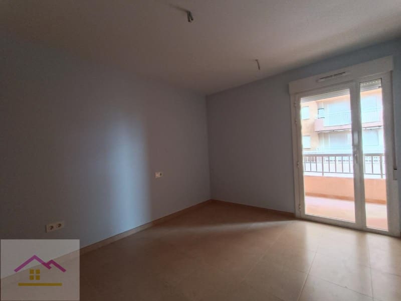 2 bedroom Apartment for sale in Oropesa  - € 168,000 (Ref: 9841191)