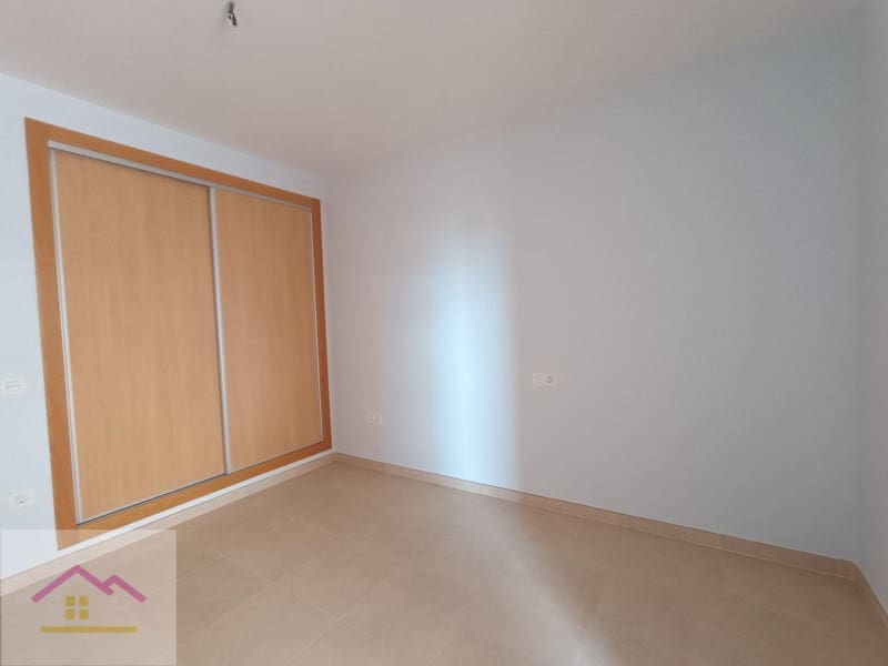 2 bedroom Apartment for sale in Oropesa  - € 168,000 (Ref: 9841191)