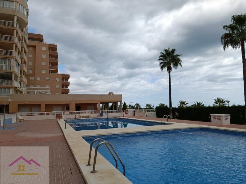 2 bedroom Apartment for sale in Oropesa  - € 168,000 (Ref: 9841191)