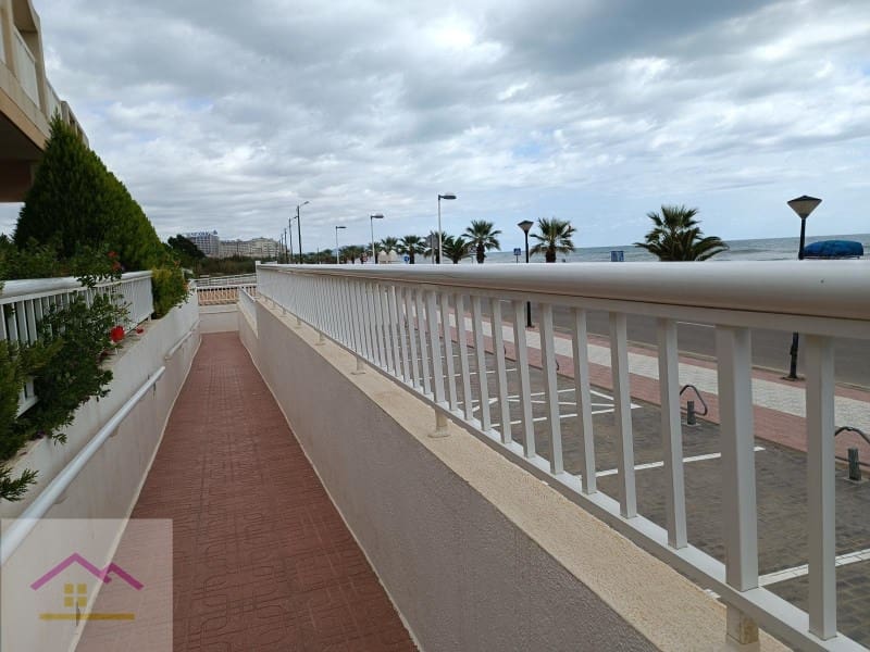 2 bedroom Apartment for sale in Oropesa  - € 168,000 (Ref: 9841191)