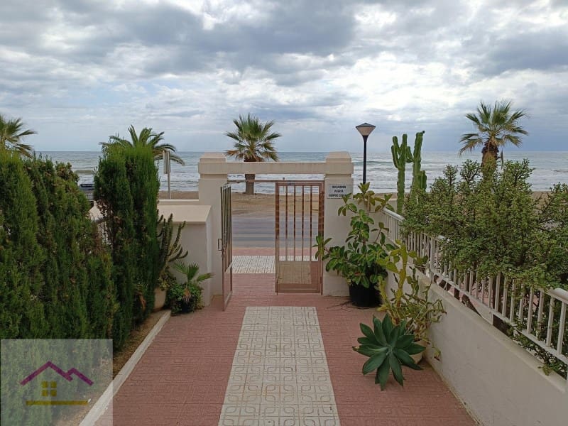 2 bedroom Apartment for sale in Oropesa  - € 168,000 (Ref: 9841191)