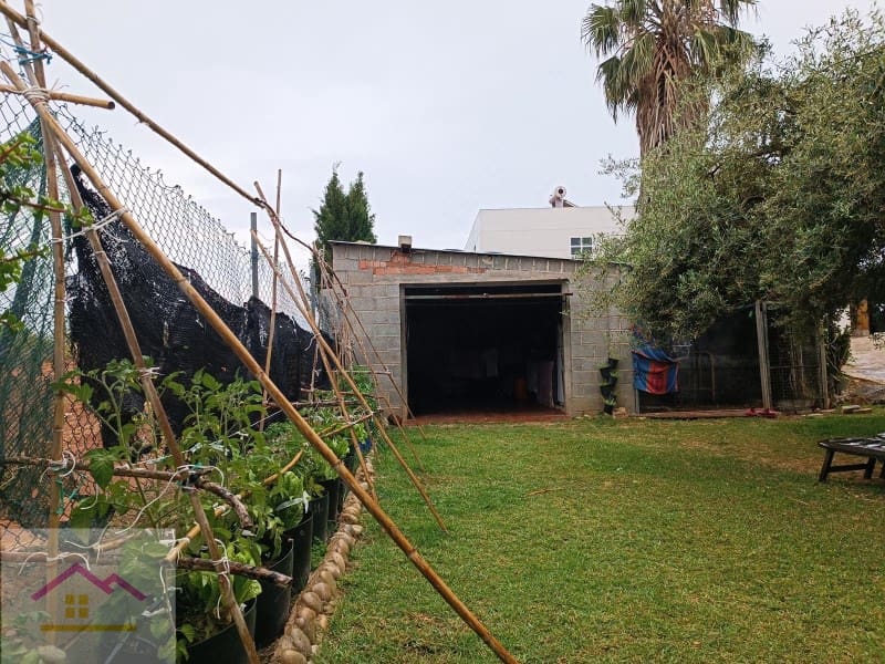 2 bedroom Finca/Country House for sale in Cabanes with garage - € 100,000 (Ref: 9841192)