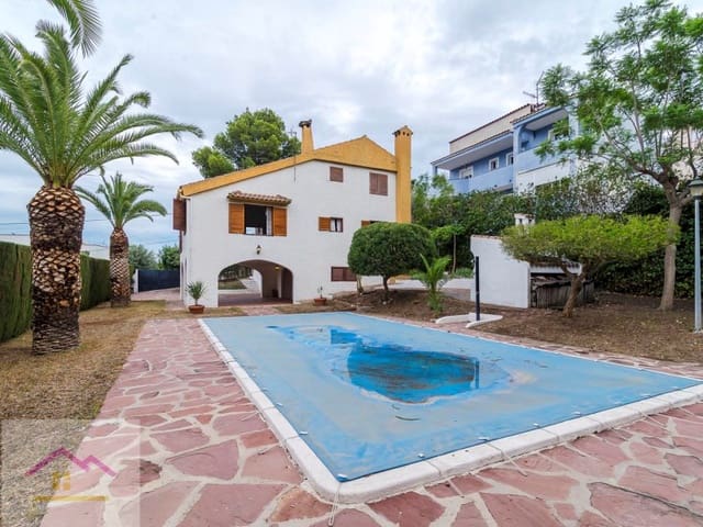 4 soveværelse Villa til salg i Oropesa  med swimmingpool garage - € 500.000 (Ref: 9841196)