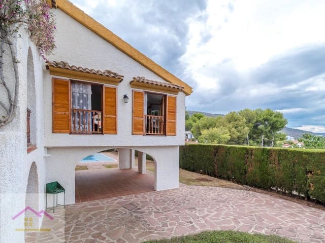 4 soveværelse Villa til salg i Oropesa  med swimmingpool garage - € 500.000 (Ref: 9841196)