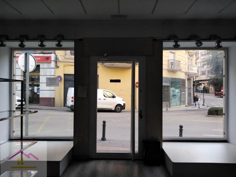 Commercial for sale in Cuenca city - € 139,000 (Ref: 9841197)