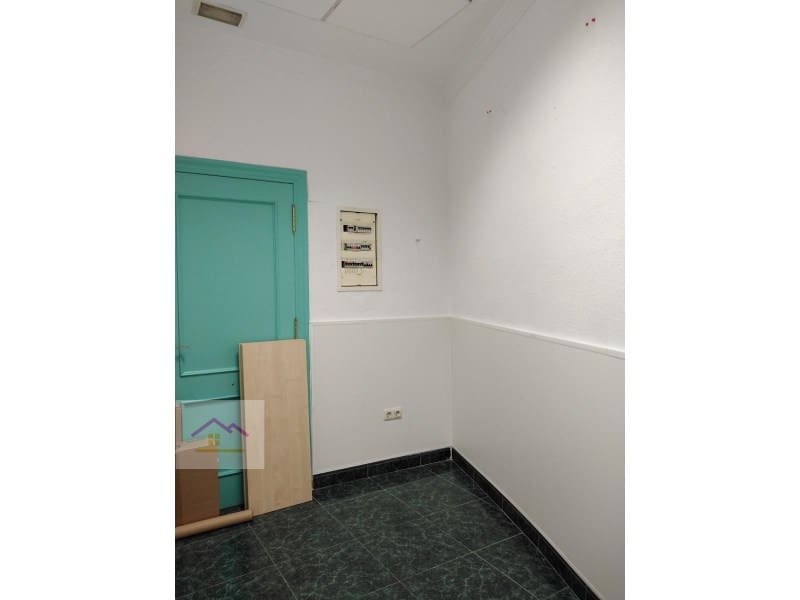 Commercial for sale in Cuenca city - € 139,000 (Ref: 9841197)