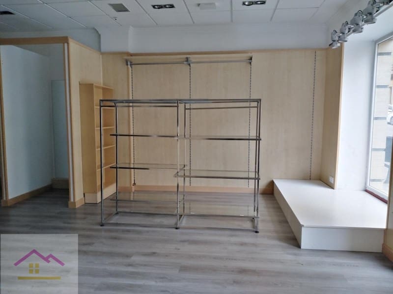 Commercial for sale in Cuenca city - € 139,000 (Ref: 9841197)