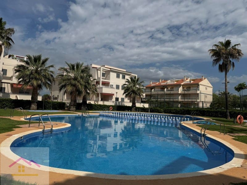 2 bedroom Penthouse for sale in Alcossebre with pool garage - € 190,000 (Ref: 9841200)