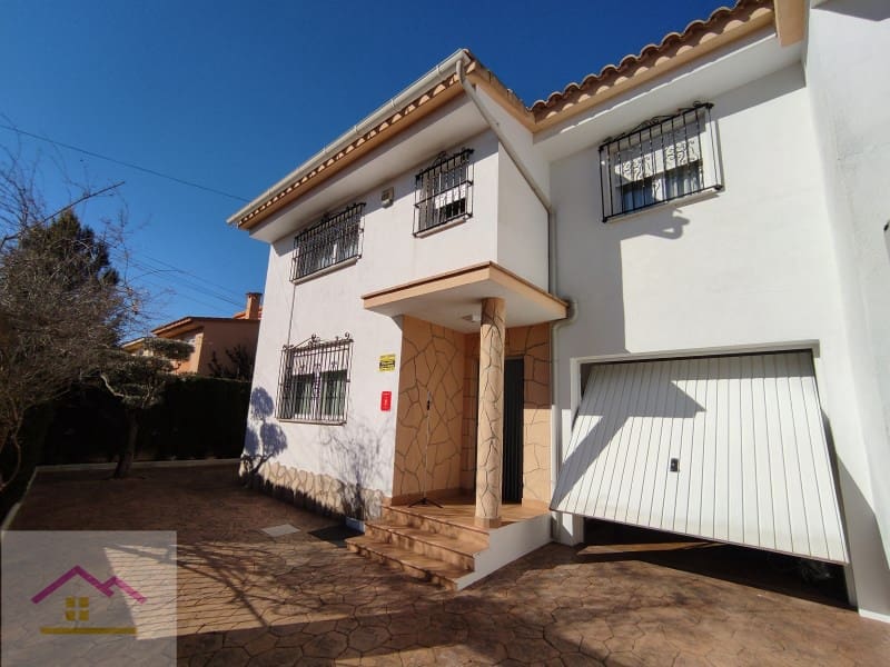 4 Zimmer Doppelhaus zu verkaufen in Peniscola mit Pool Garage - 250.000 € (Ref: 9841202)