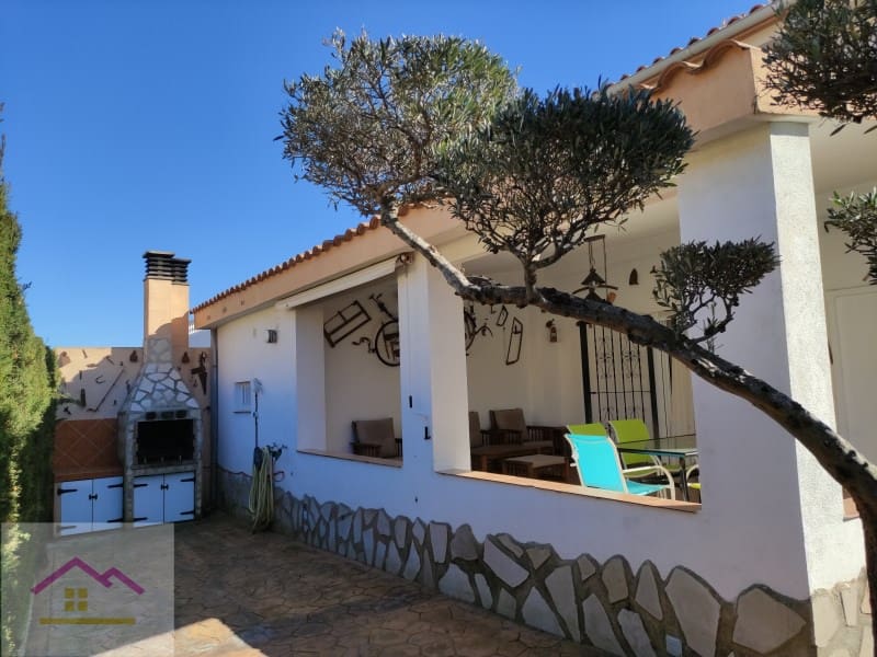 4 Zimmer Doppelhaus zu verkaufen in Peniscola mit Pool Garage - 250.000 € (Ref: 9841202)