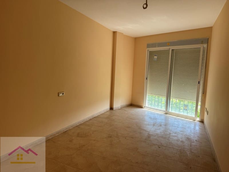 4 sovrum Lägenhet till salu i Alcala de Xivert med garage - 243 000 € (Ref: 9841203)