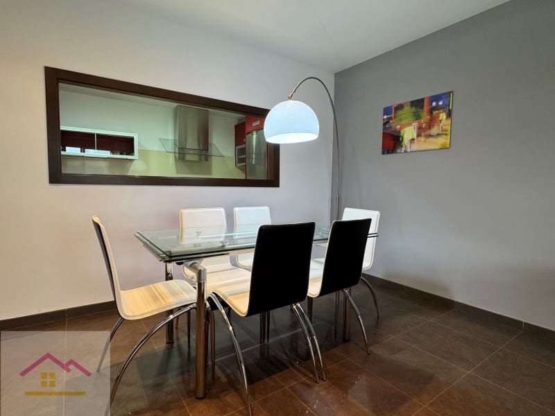 3 bedroom Flat for sale in Santa Magdalena de Polpis with garage - € 120,000 (Ref: 9841205)