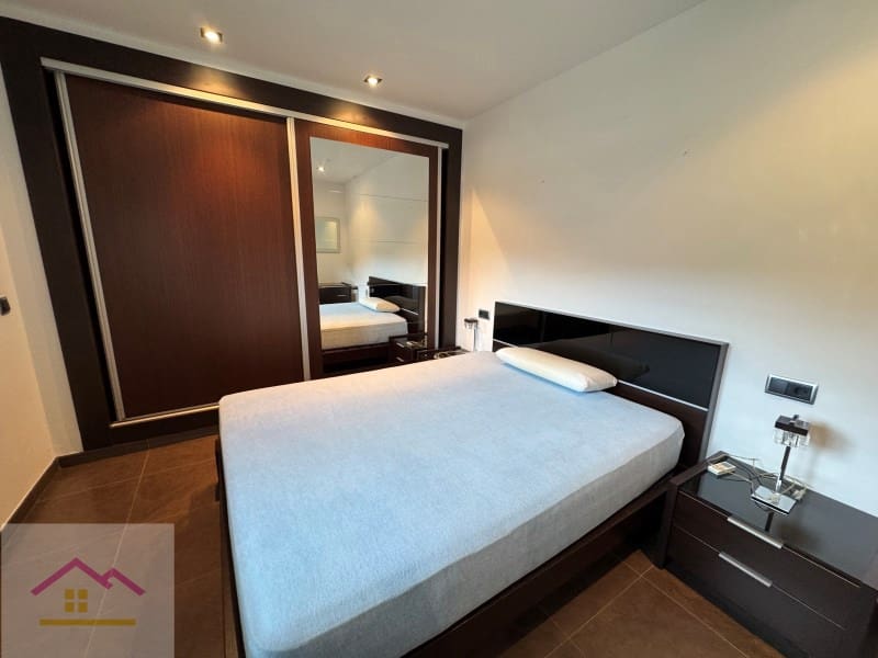 3 bedroom Flat for sale in Santa Magdalena de Polpis with garage - € 120,000 (Ref: 9841205)