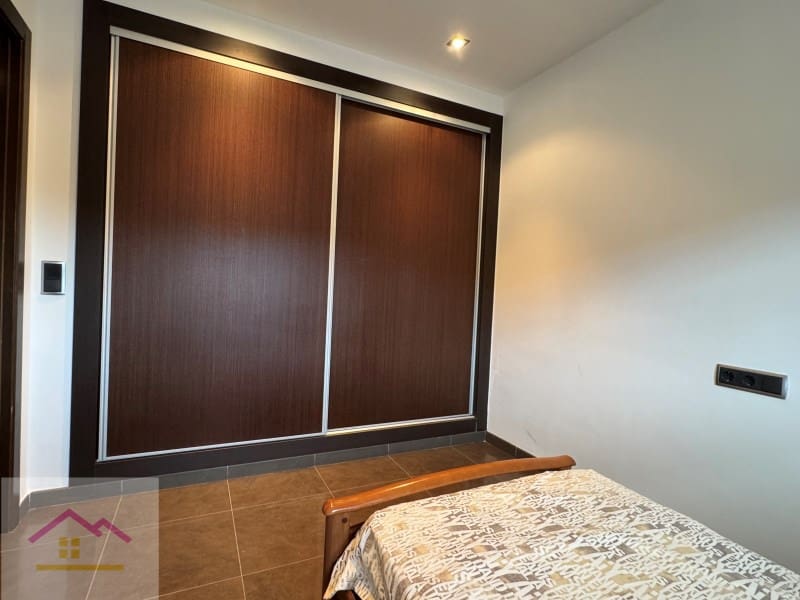 3 bedroom Flat for sale in Santa Magdalena de Polpis with garage - € 120,000 (Ref: 9841205)