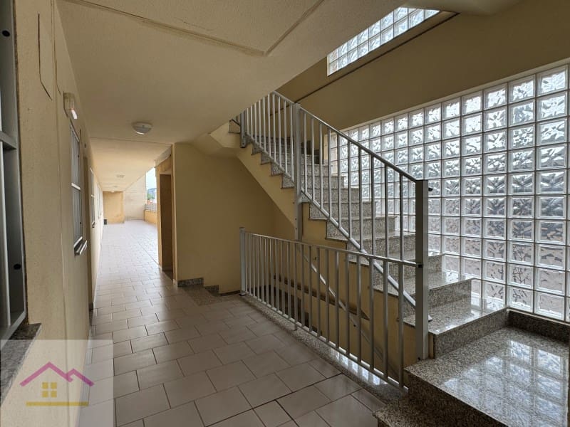 3 bedroom Flat for sale in Santa Magdalena de Polpis with garage - € 120,000 (Ref: 9841205)