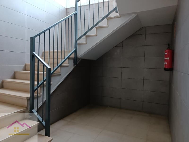 3 bedroom Apartment for sale in Oropesa  with garage - € 355,000 (Ref: 9841208)