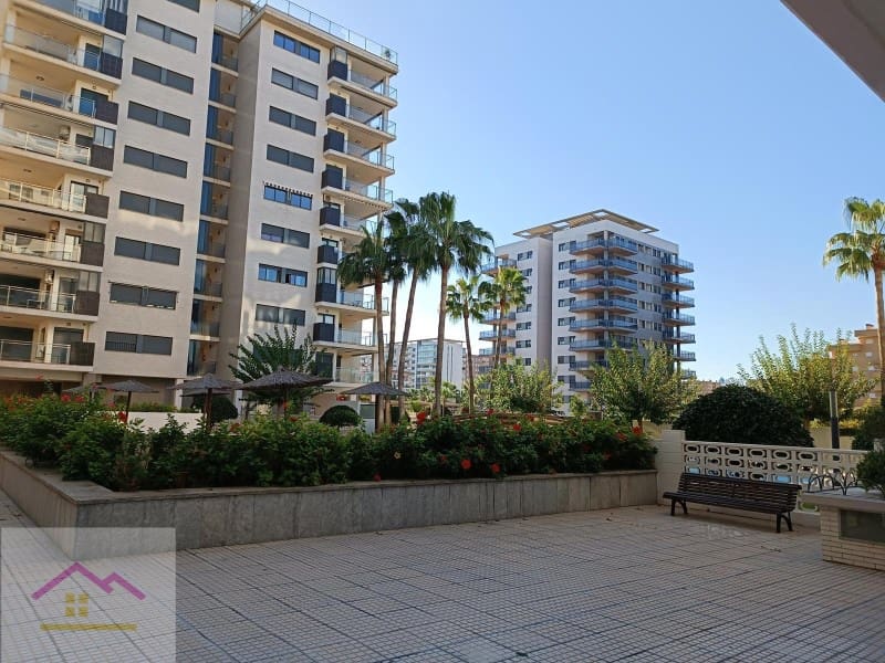 3 bedroom Apartment for sale in Oropesa  with garage - € 355,000 (Ref: 9841208)