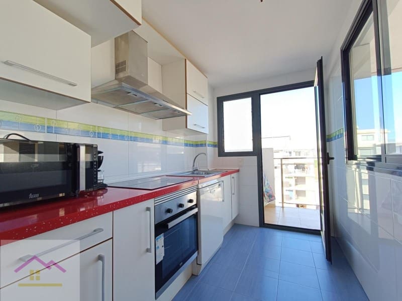 3 bedroom Apartment for sale in Oropesa  with garage - € 355,000 (Ref: 9841208)