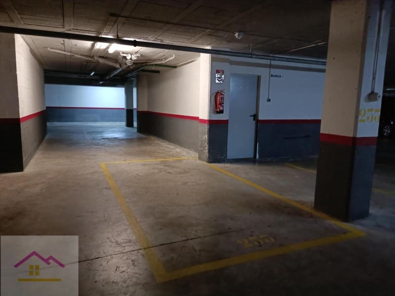 3 bedroom Apartment for sale in Oropesa  with garage - € 355,000 (Ref: 9841208)