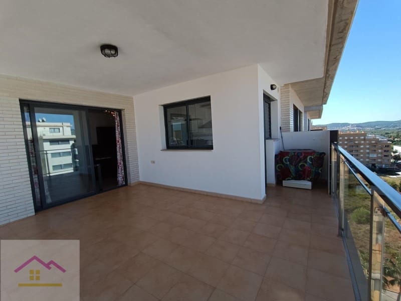 3 bedroom Apartment for sale in Oropesa  with garage - € 355,000 (Ref: 9841208)