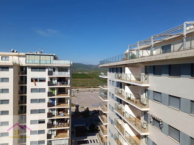 3 bedroom Apartment for sale in Oropesa  with garage - € 355,000 (Ref: 9841208)