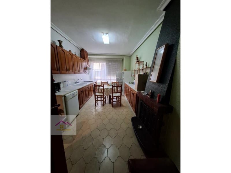 6 sovrum Hus till salu i Alcala de Xivert med garage - 240 000 € (Ref: 9841210)