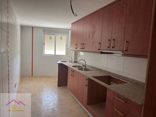 3 sovrum Lägenhet till salu i Alcalà de Xivert pueblo, Alcalá de Xivert med garage - 132 000 € (Ref: 9841211)