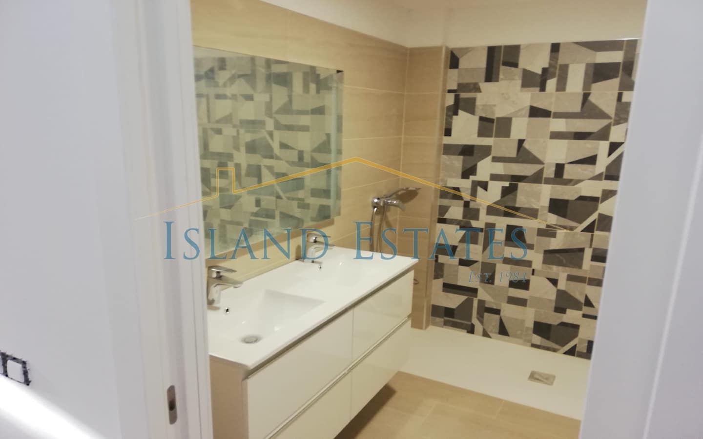 4 sovrum Villa till salu i El Madronal med pool garage - 1 290 000 € (Ref: 8277389)