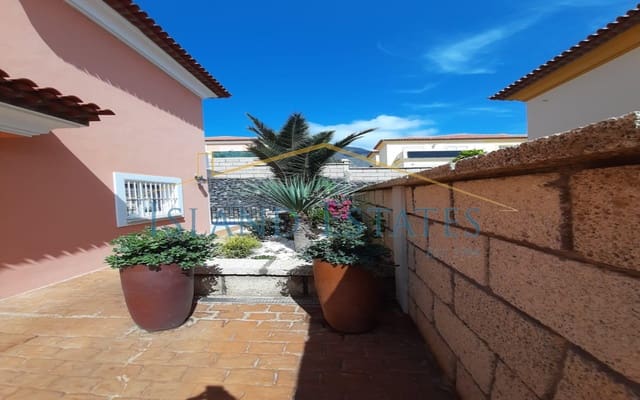 4 soveværelse Villa til salg i El Madroñal, Adeje med swimmingpool garage - € 1.290.000 (Ref: 8277389)