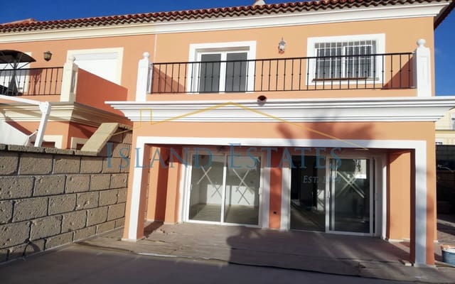 4 soveværelse Villa til salg i El Madroñal, Adeje med swimmingpool garage - € 1.290.000 (Ref: 8277389)