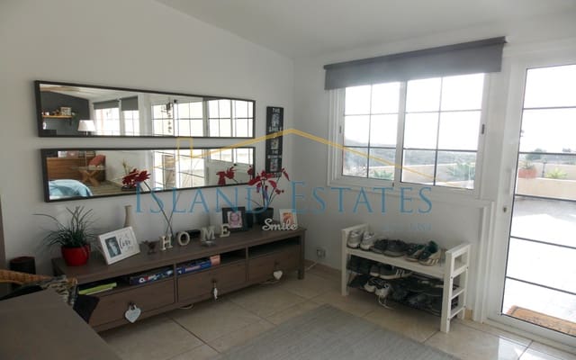 3 soveværelse Villa til salg i Los Blanquitos, Granadilla de Abona med swimmingpool garage - € 475.000 (Ref: 8277392)