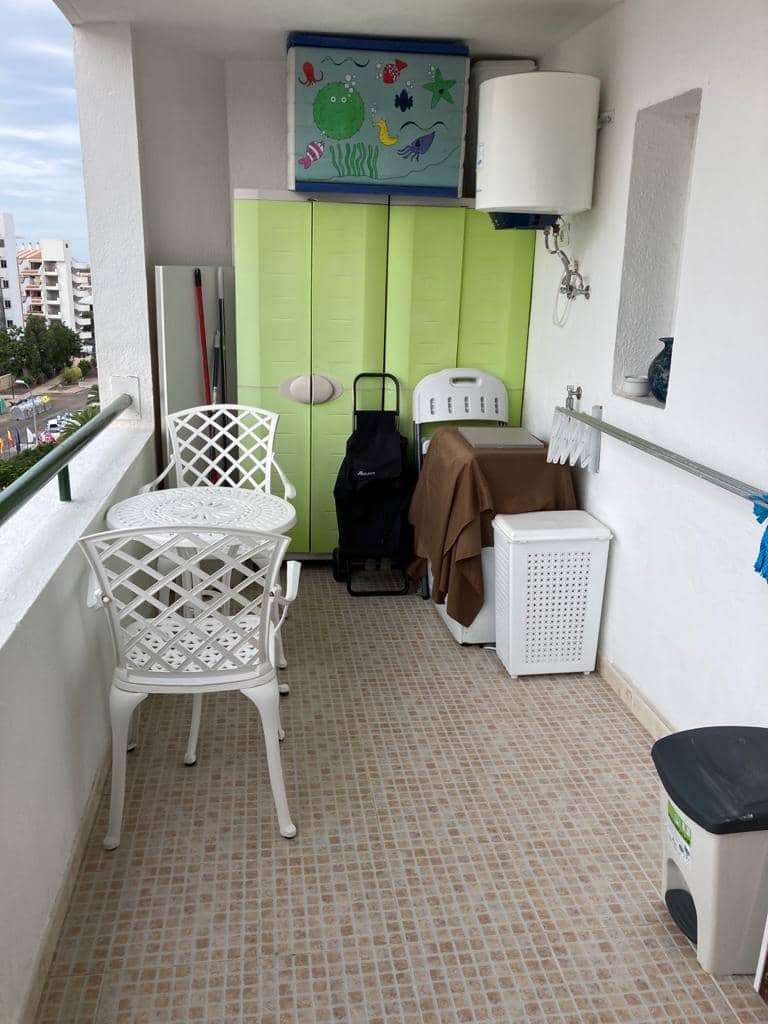 2 Zimmer Apartment zu verkaufen in Los Cristianos mit Pool - 369.950 € (Ref: 8277398)