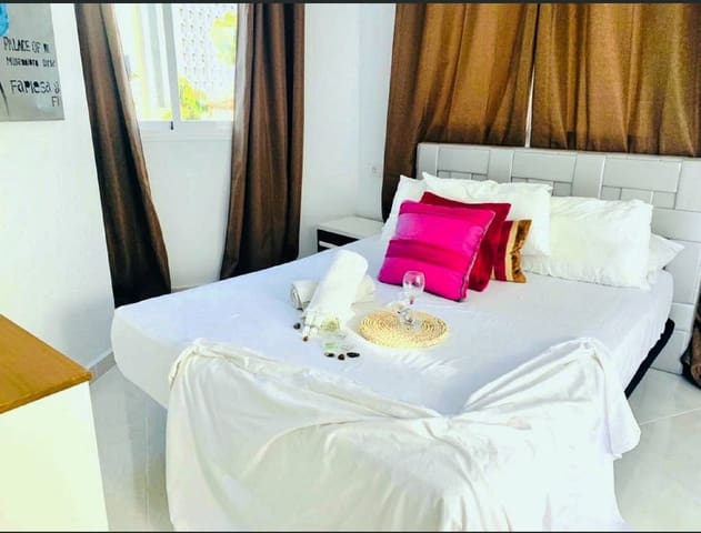 3 sovrum Hus till salu i Playa de las Americas, Arona med pool - 380 000 € (Ref: 8277411)