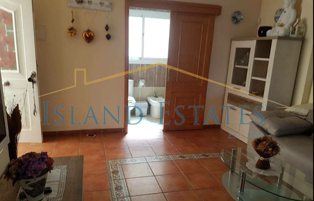 4 slaapkamer Huis te koop in Costa del Silencio - € 440.000 (Ref: 8277417)