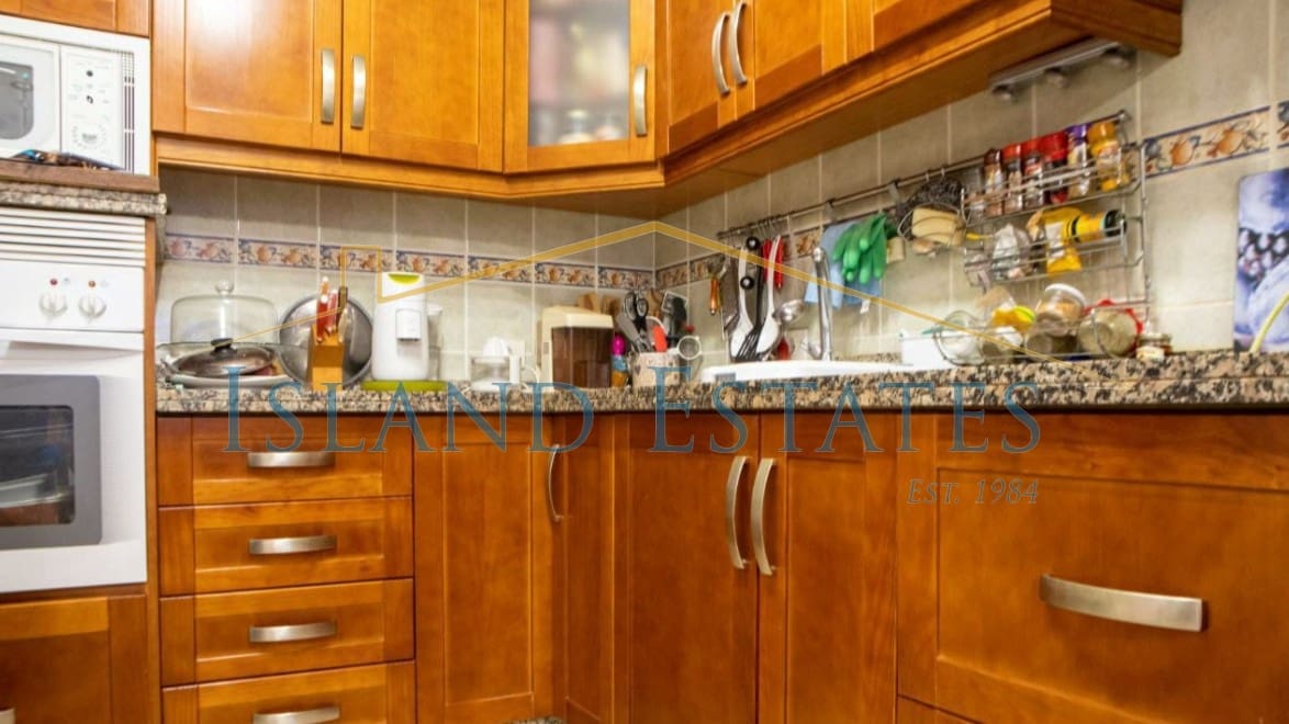 4 slaapkamer Huis te koop in Costa del Silencio - € 440.000 (Ref: 8277417)