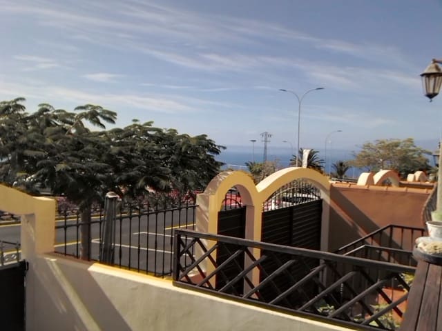 3 soveværelse Byhus til salg i Piedra Hincada, Guía de Isora med garage - € 365.000 (Ref: 8277425)