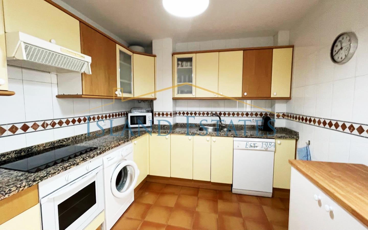 2 soveværelse Penthouse til salg i Los Cristianos med swimmingpool garage - € 415.000 (Ref: 9339179)