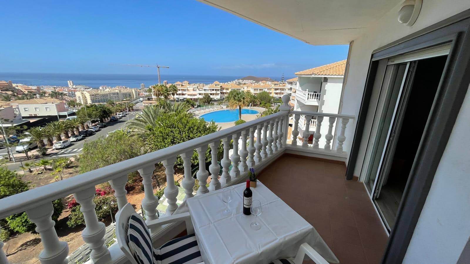 2 soveværelse Penthouse til salg i Los Cristianos med swimmingpool garage - € 415.000 (Ref: 9339179)