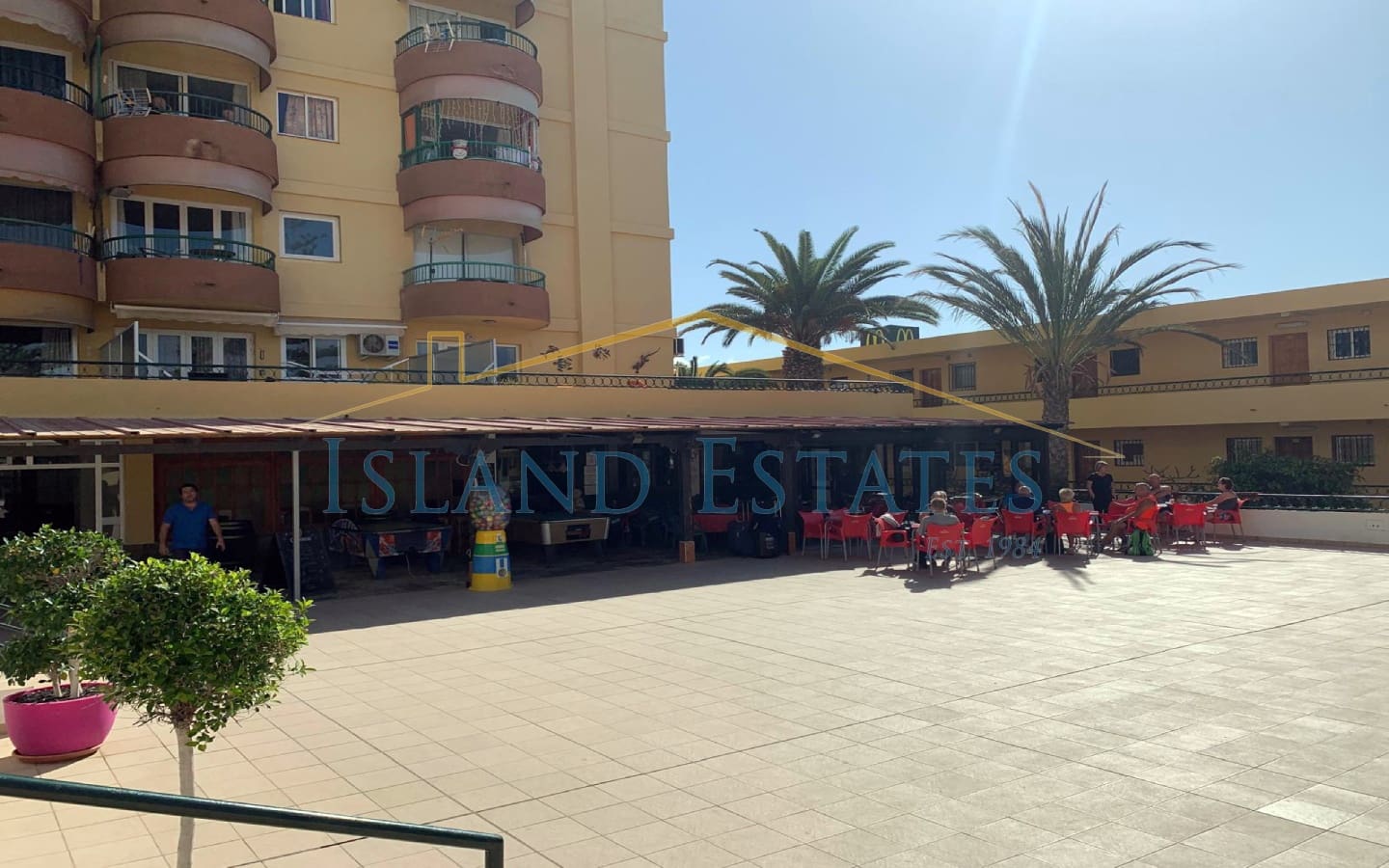 1 bedroom Apartment for sale in Los Cristianos with pool - € 279,000 (Ref: 9506218)