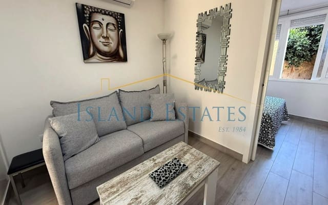 1 bedroom Apartment for sale in Los Cristianos, Arona with pool - € 279,000 (Ref: 9506218)