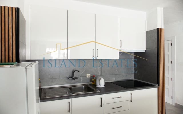 1 slaapkamer Appartement te koop in Playa de las Américas, Adeje met zwembad - € 249.950 (Ref: 9521458)