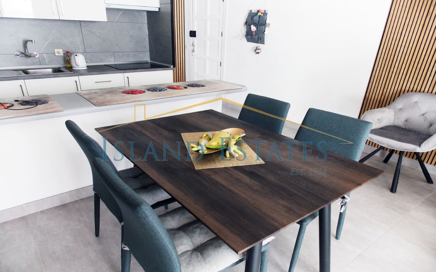 1 slaapkamer Appartement te koop in Costa Adeje met zwembad - € 249.950 (Ref: 9521458)