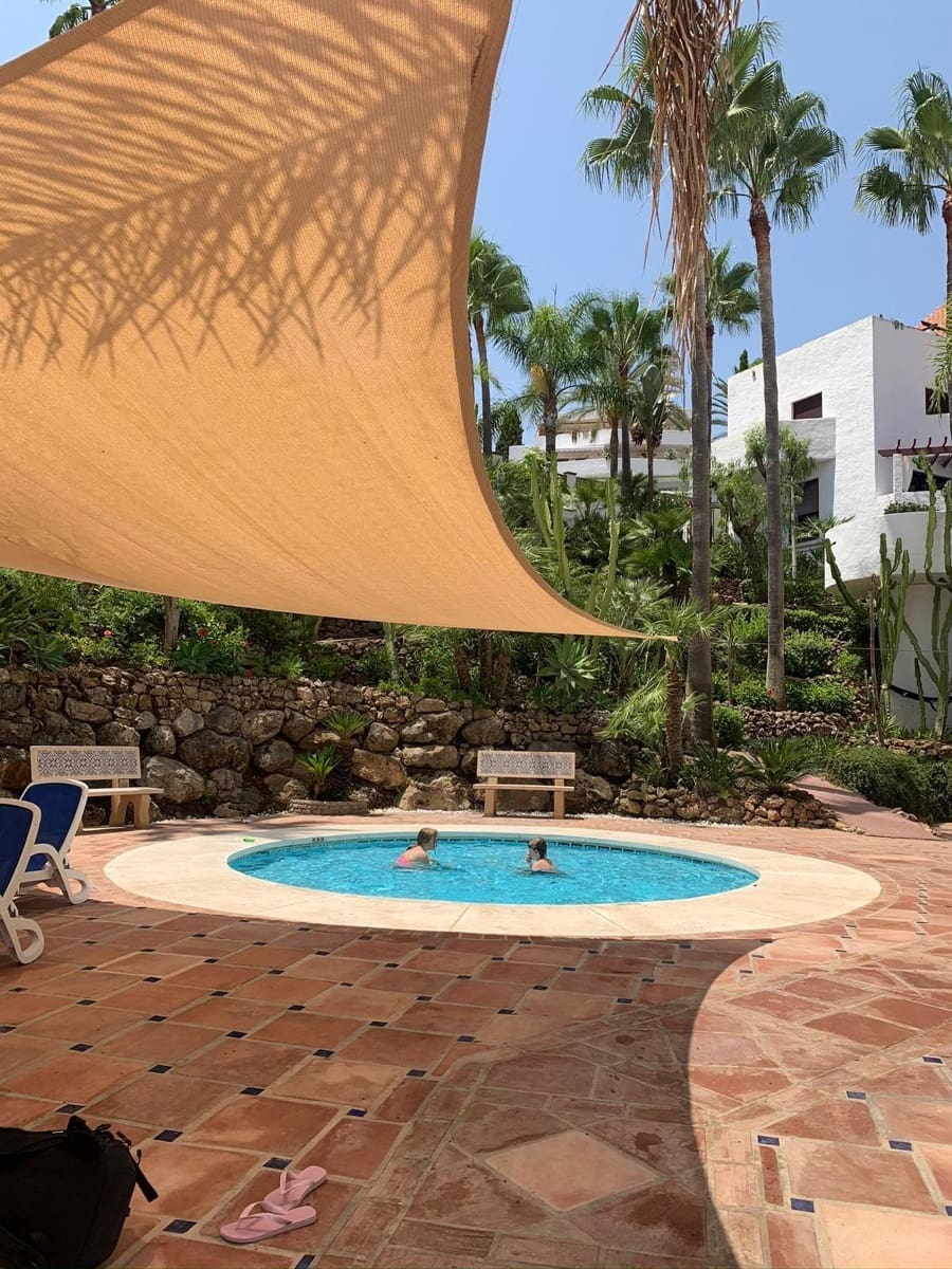 2 bedroom Apartment for rent in Nueva Andalucia, Marbella with pool